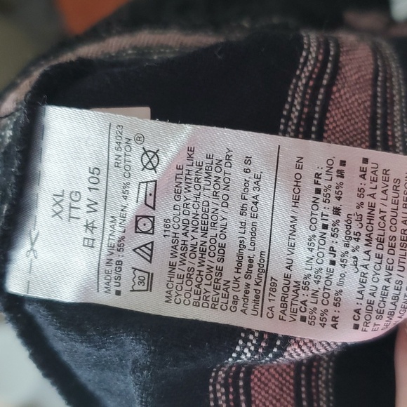 Two (2) pairs XXL shorts Gap & Old Navy 🌛 - Picture 10 of 16